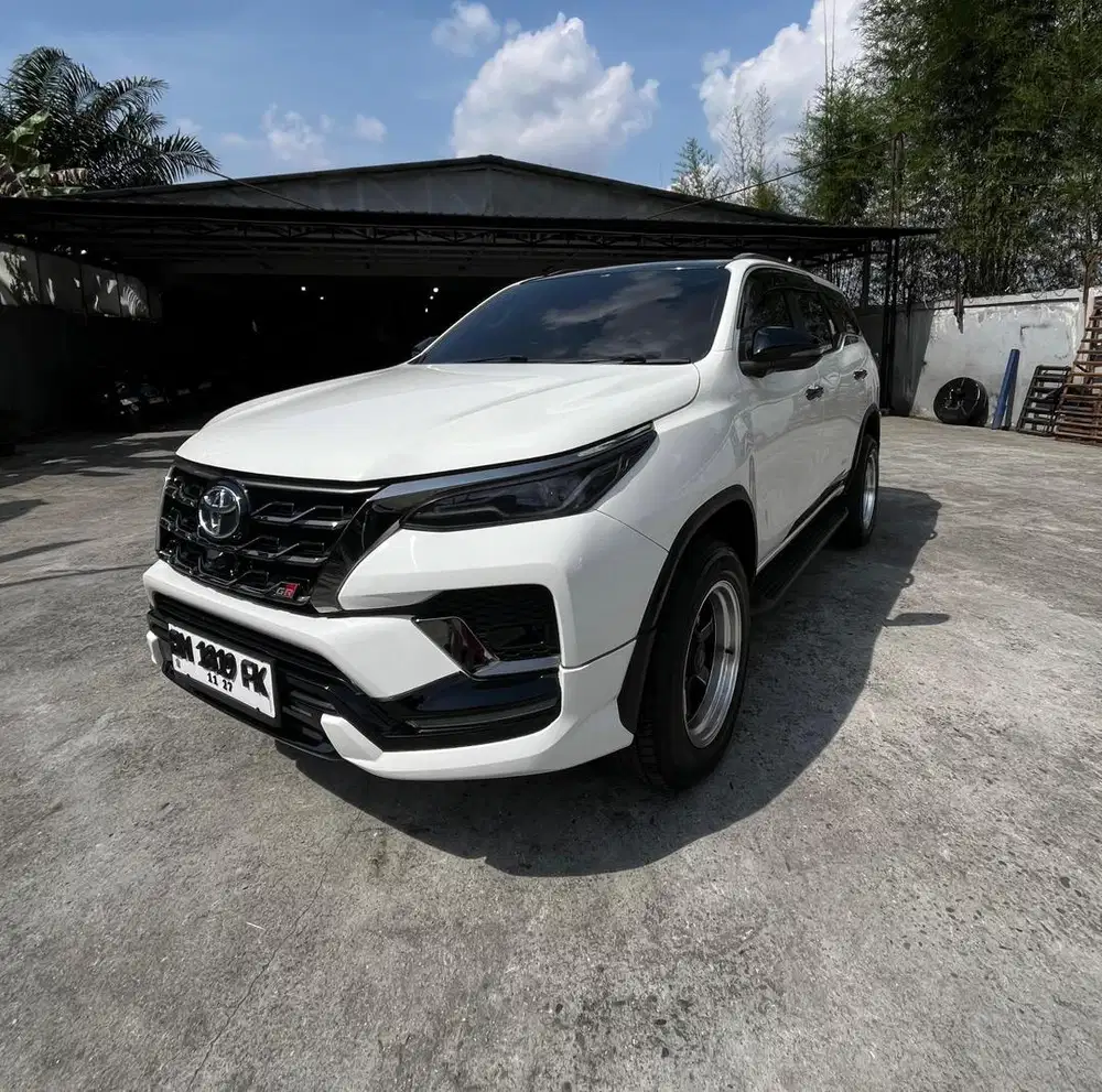 VRZ GR 2.8 SPORT 4X4 2022 AUTOMATIC Km 58 Ribu Full Set