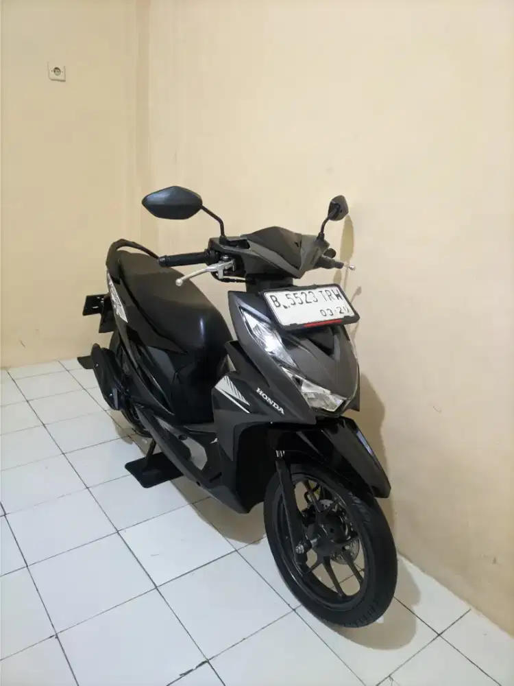 Bissmillah dijual motor Honda beat like new 2024 istimewa