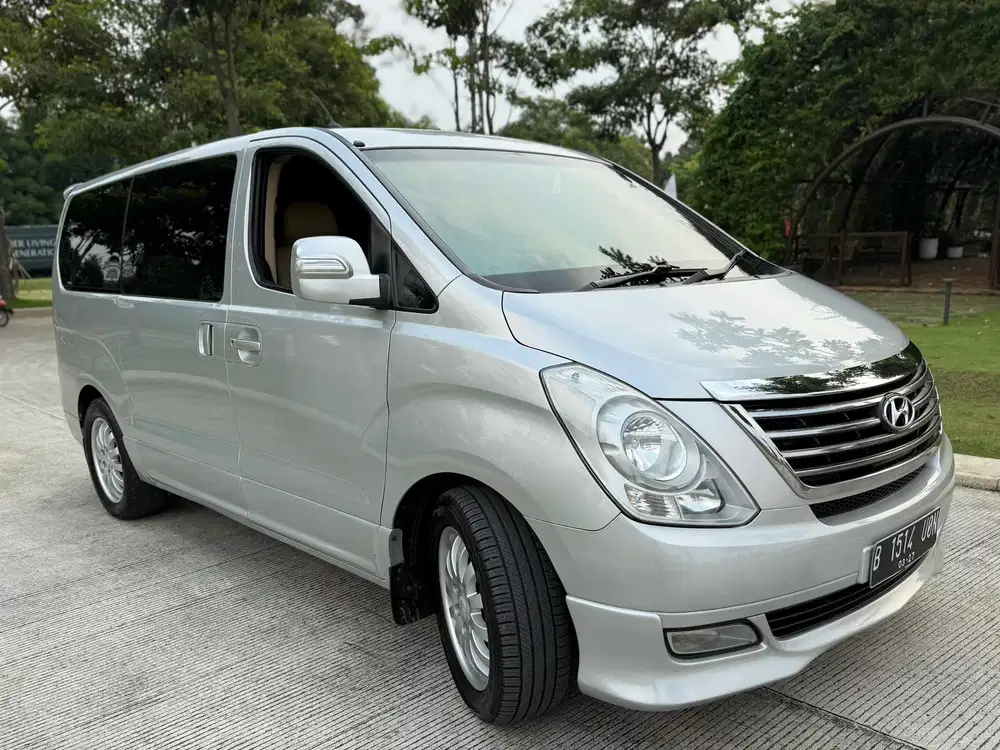 Hyundai H1 XG Automatic 2012