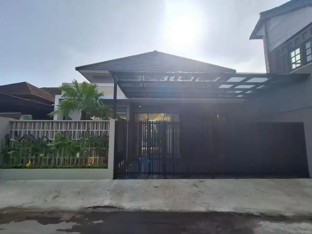 RUMAH DESAIN KONTEMPORER, DEKAT KE RS HERMINA JOGJA