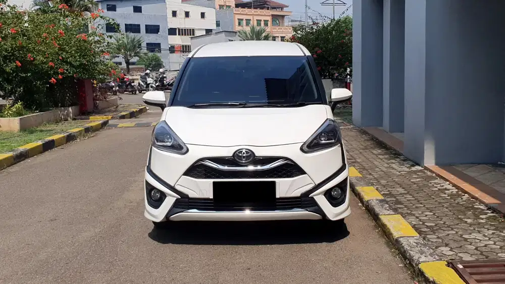Toyota Sienta 2021 Bensin