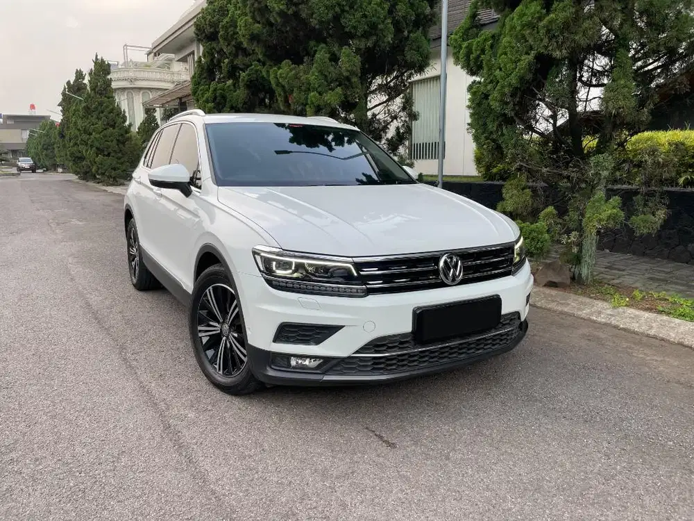 VW Tiguan 1.4 TSI CBU! Mint Condition antik KM 50 Rb! Warna Putih