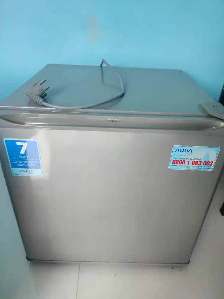 DIJUAL KULKAS  AQUA - MINI