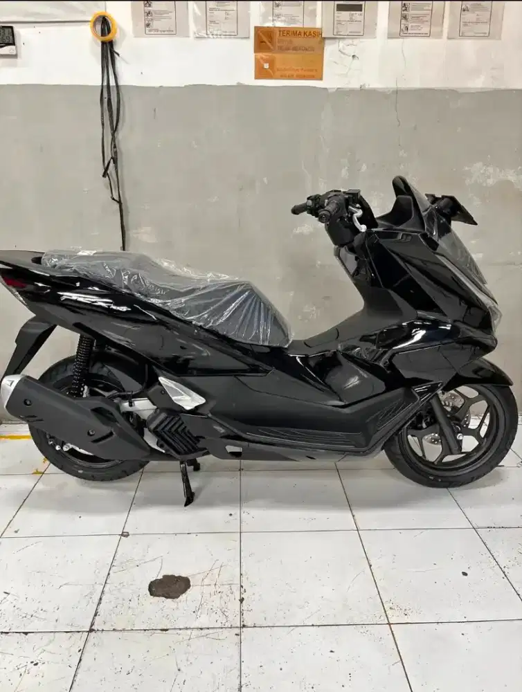 HONDA PCX 160 CBS BLACK