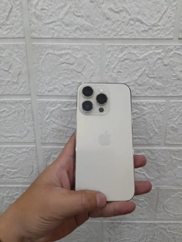 Iphone 14 pro 256gb gold like new