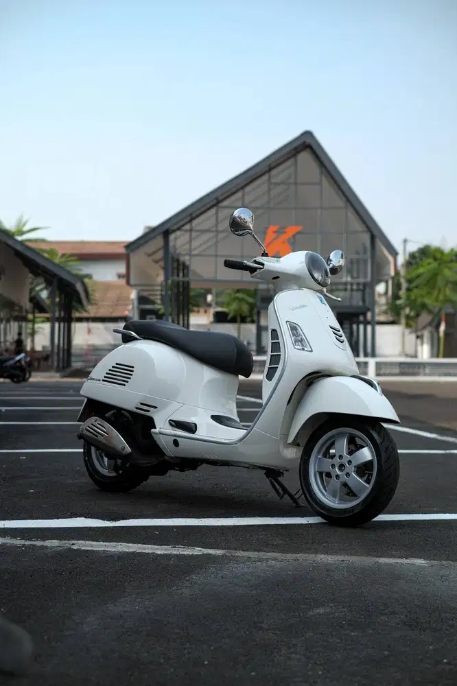 PIAGGIO VESPA GTS 150 3VIE 2014 MURAH BERGARANSI