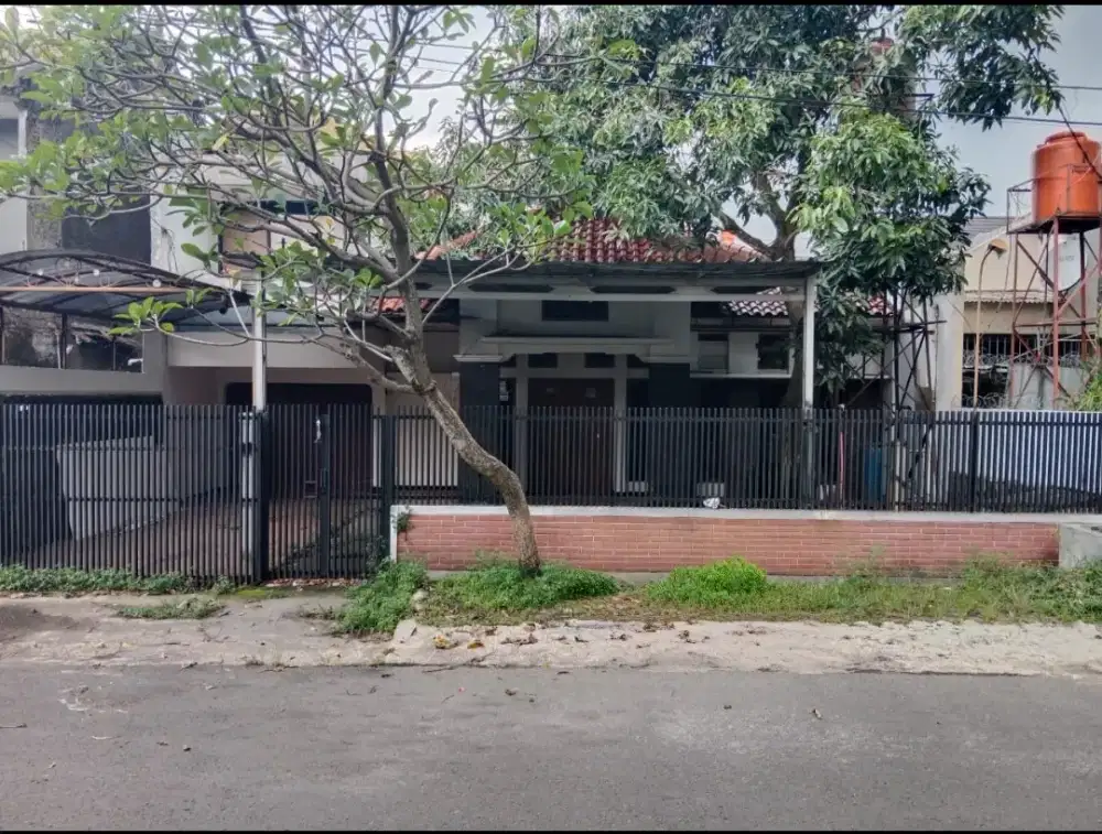 Rumah strategis siap pakai bisa kantor di sayap karawitan  Buahbatu