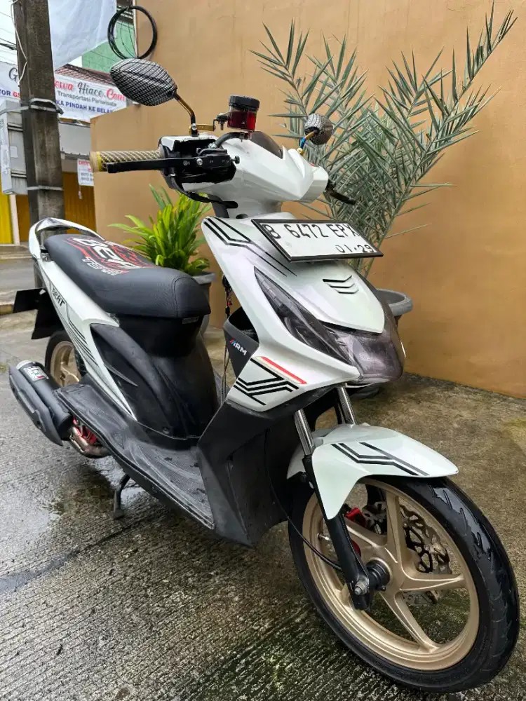 Honda Beat Karbu 110cc Thn.2010