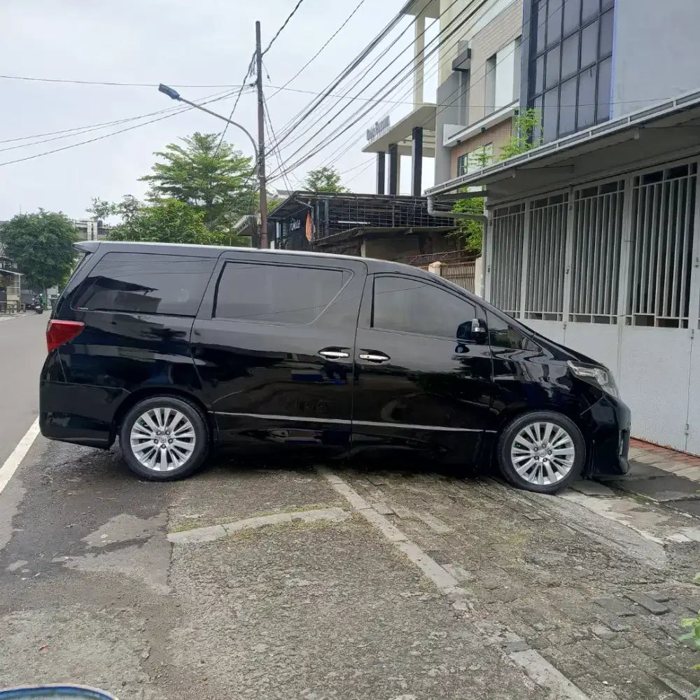 Toyota Alphard Sc 2013