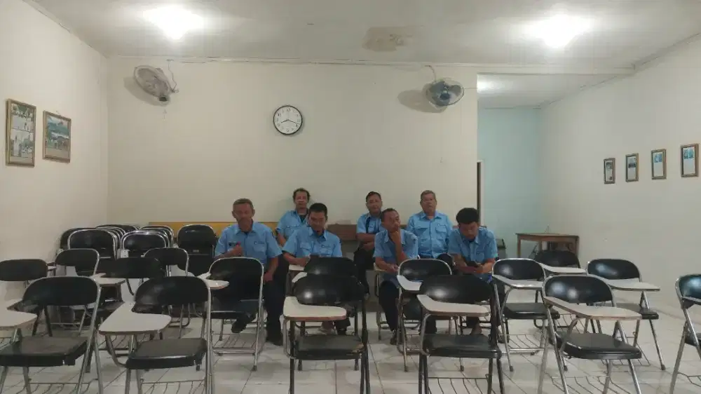 DI CARI SUPIR/SOPIR/DRIVER/PENGEMUDI