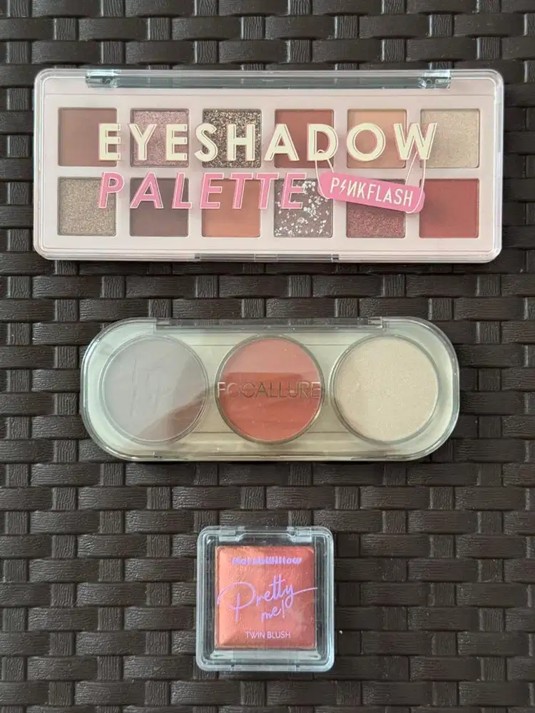 Focallure Pinkflash Eyeshadow Pallete Blush On