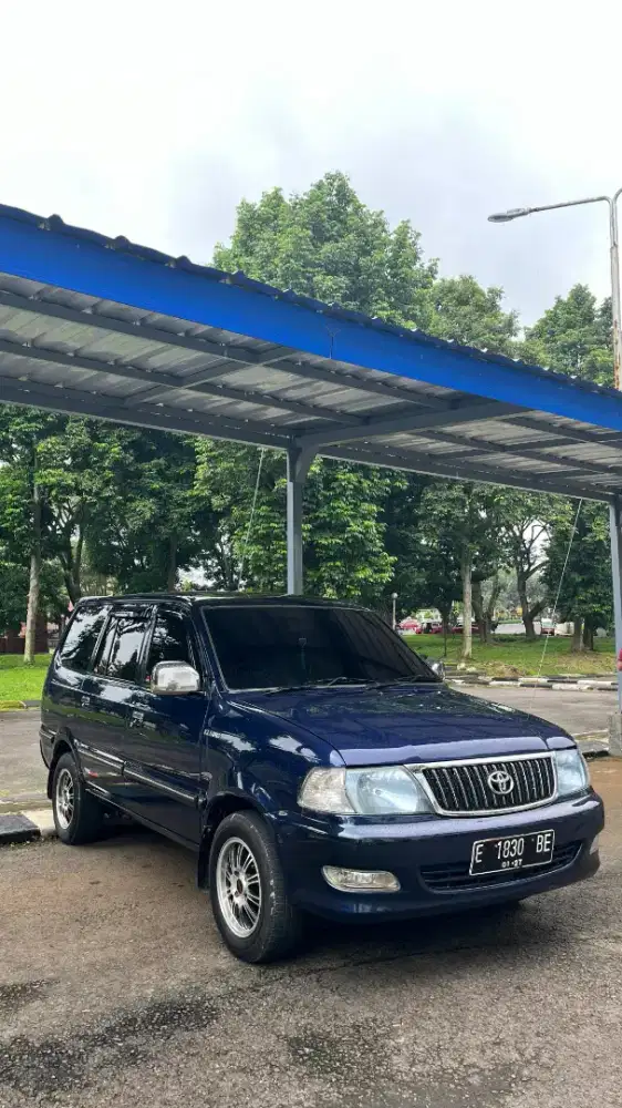 Toyota Kijang LGX Efi 2002 (Manual)