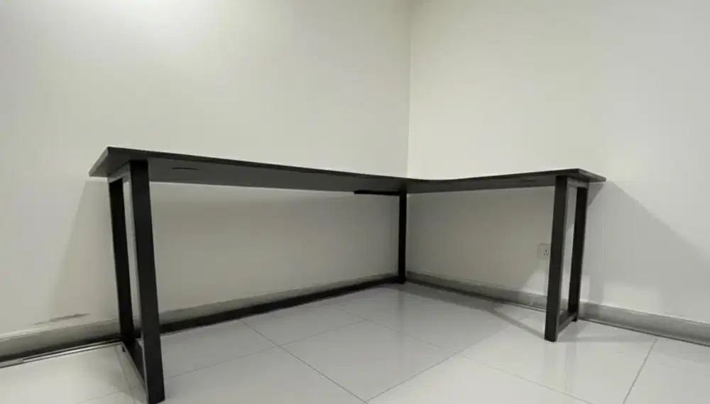 MEJA KERJA /MEJA GAMING L