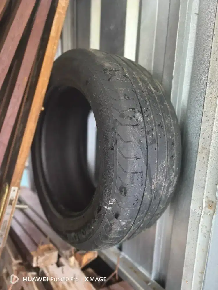 Ban Mobil Yokohama 255/55 R18 Produksi 2022 Bekas Mercy Layak Pakai