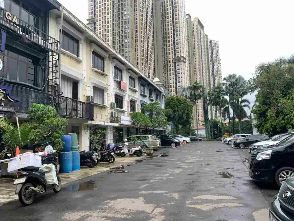 Dijual Ruko rafles hills jalan  Alternatif cibubur Cileungsi bogor