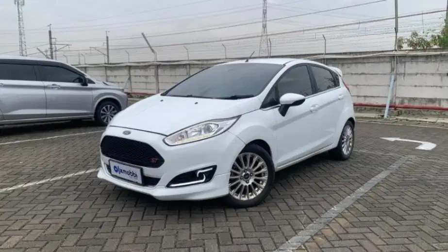 LOW DP Ford Fiesta 1.0 EcoBoost S Bensin-AT 2015 KRX
