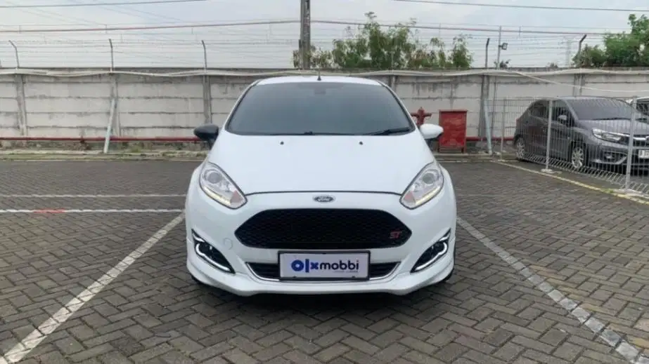 LOW DP Ford Fiesta 1.0 EcoBoost S Bensin-AT 2015 KRX