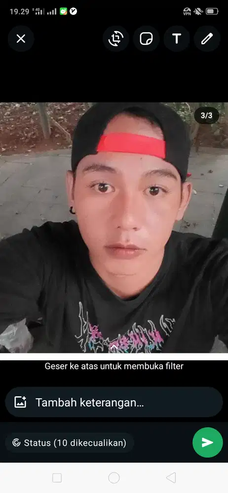 Mencari kerja apa saja .driver bisa .masak kerja berat. Mengerti komp.