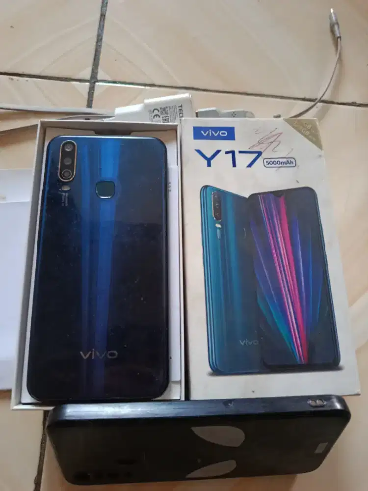 Jual HP Vivo Y17