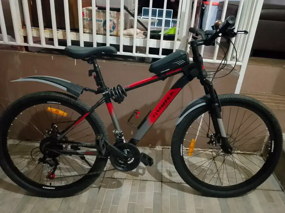 SEPDA RUBICK 26 INCH BY UNITED SECOND LIKE NEW