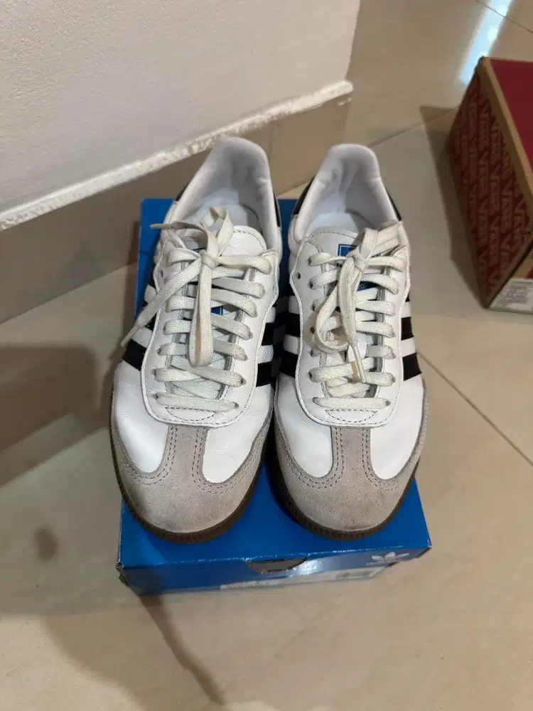 Adidas Samba OG Kids dan Vans Checkerboard Slip On