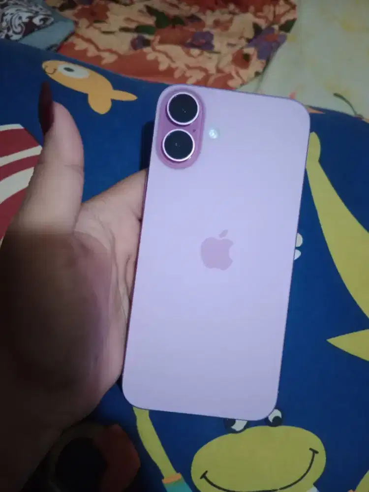Apple iPhone 16+ Ram 128 Warna Pink