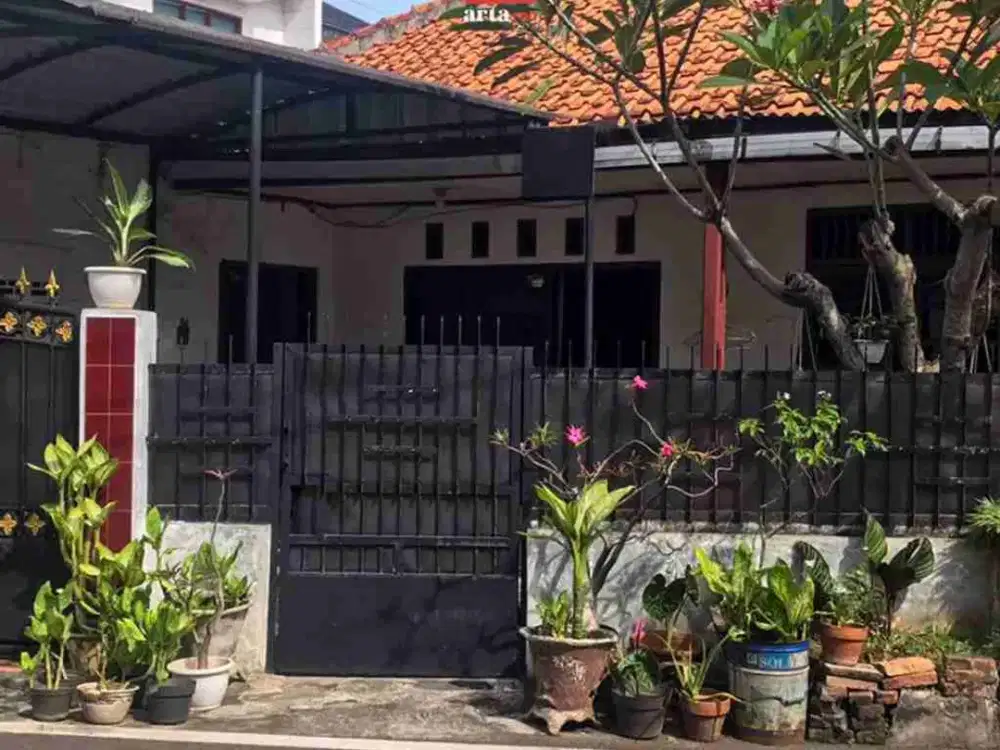 Rumah Lama Hitung Tanah Di Ampera Kemang