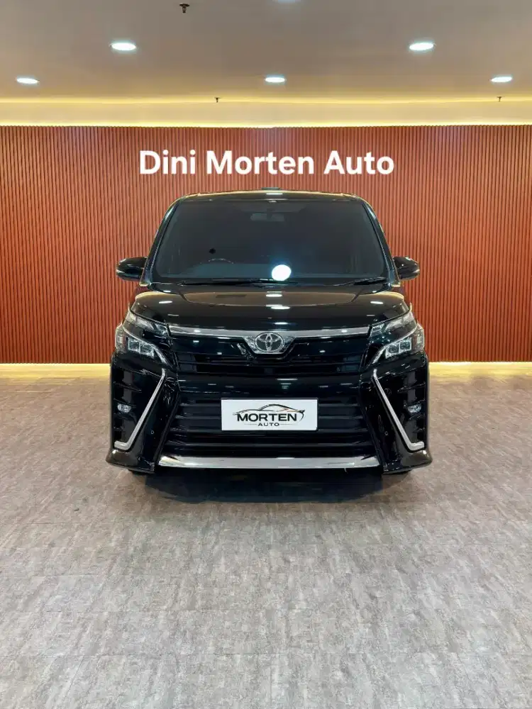 (KM 38rb) Toyota Voxy 2.0 At 2018 mobil dijamin bergaransi