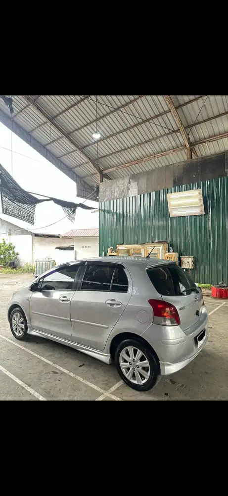 Toyota Yaris 2010 Bensin