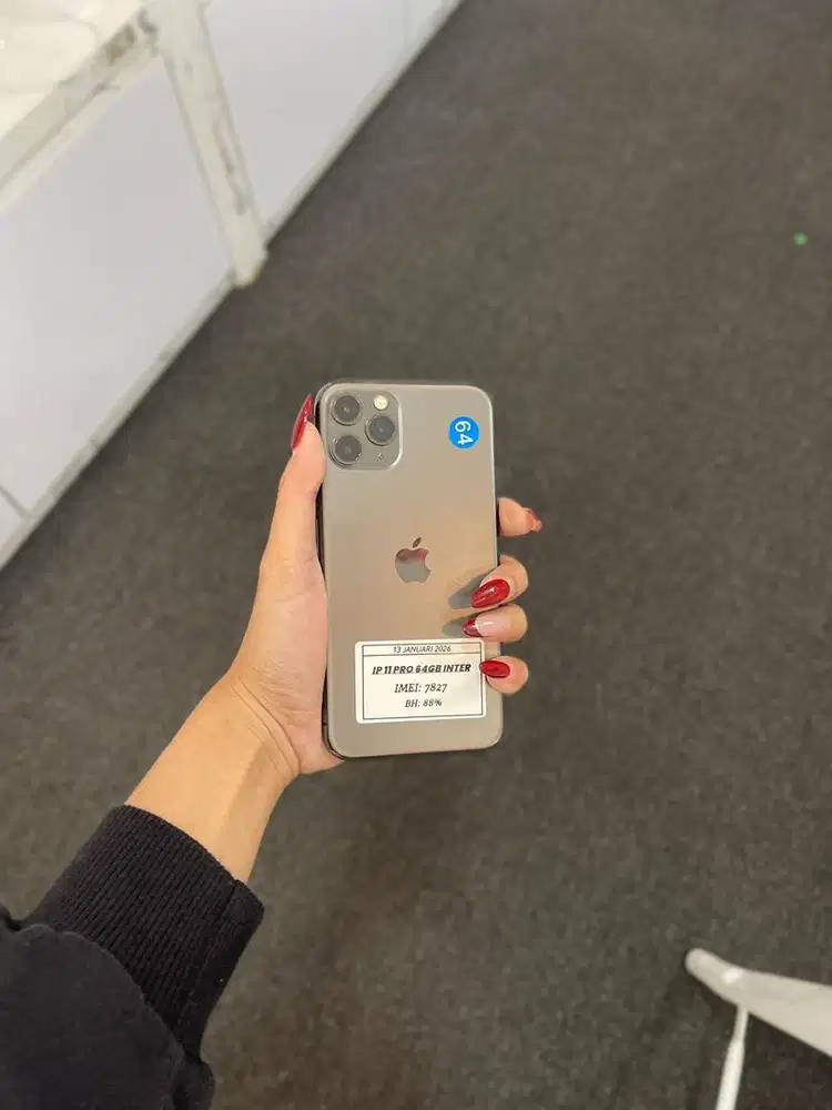 iphone 11 PRO 64GB fullset mulus nominus terima tt cod kredit