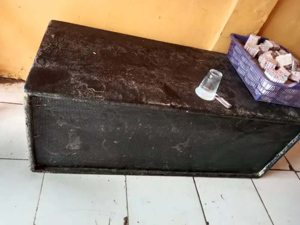 Jual Murah 1 Set LNGKP 2 Box Sepiker,Ampli,1 Mixer,1 Proyektor Msh Bgs