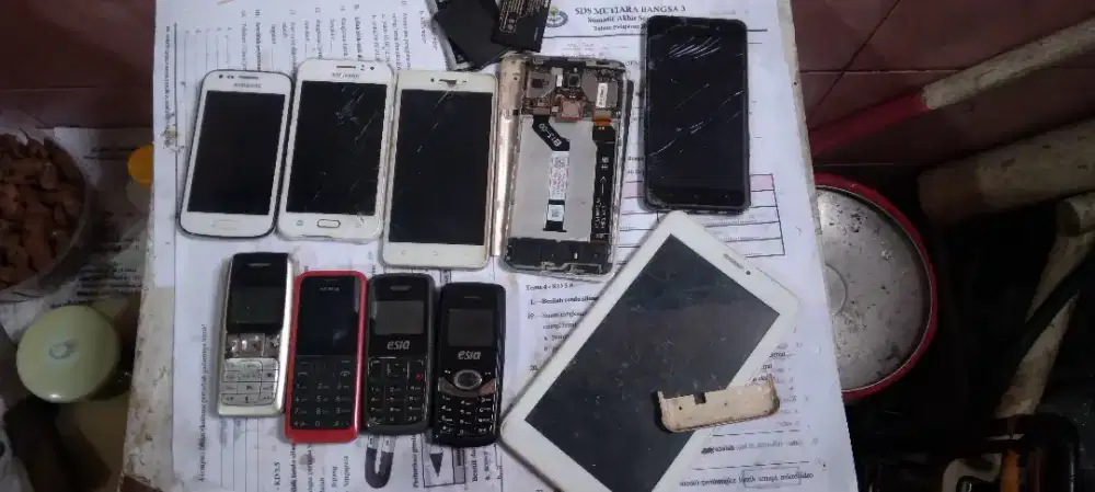 Diborong aja hp android dan hp jadulan