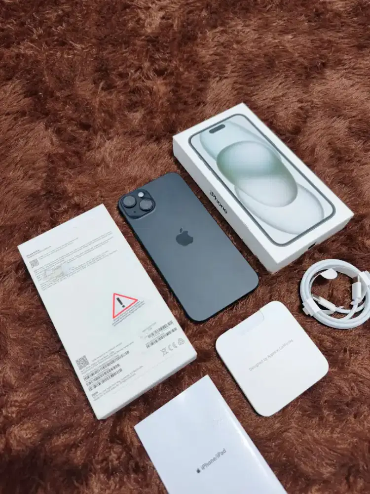 iPhone 15 Plus 128GB iBox Mulus Fullset Original - Black