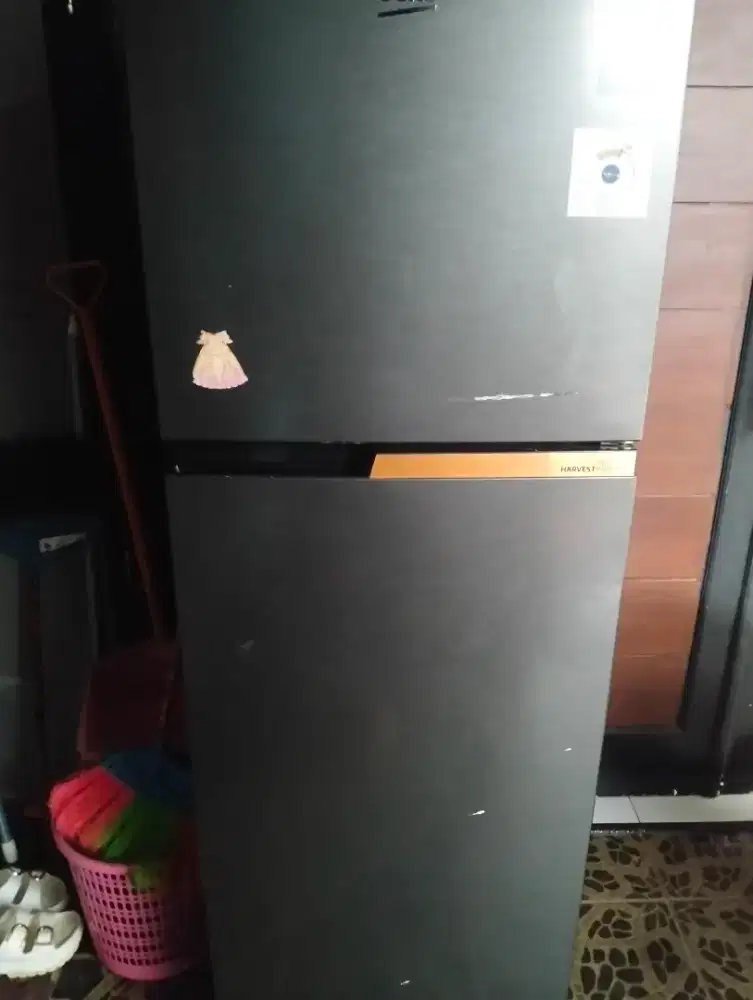 Jual kulkas 2 pintu BU