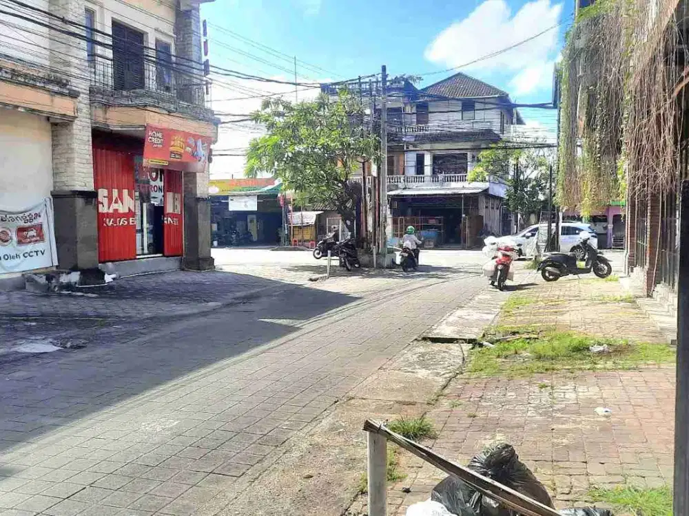 DIJUAL RUKO STRATEGIS LANTAI 3 LOKASI SESETAN