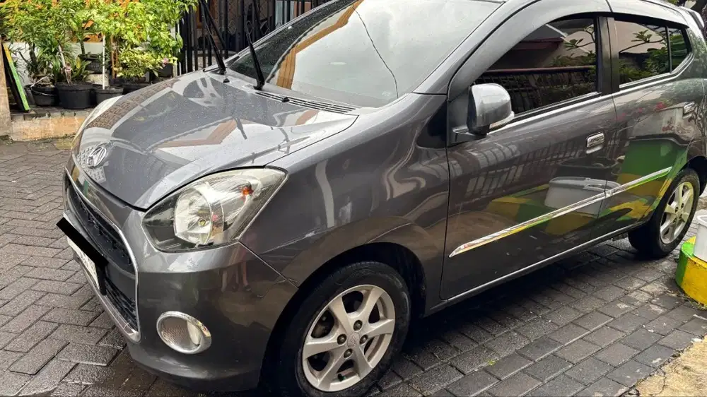 DAIHATSU AYLA X DELUXE 2013 / 1000CC / KM DIBAWAH 100.000 / ABU ABU /