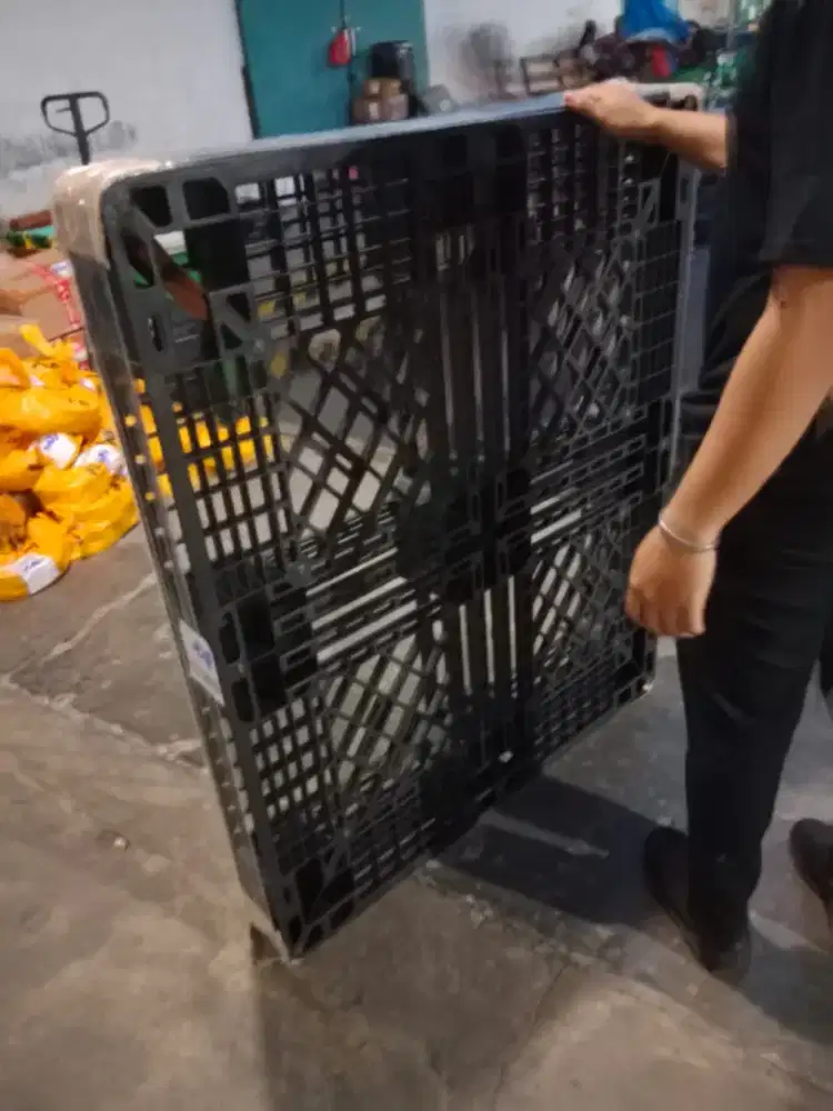 Pallet plastik bekas grosir