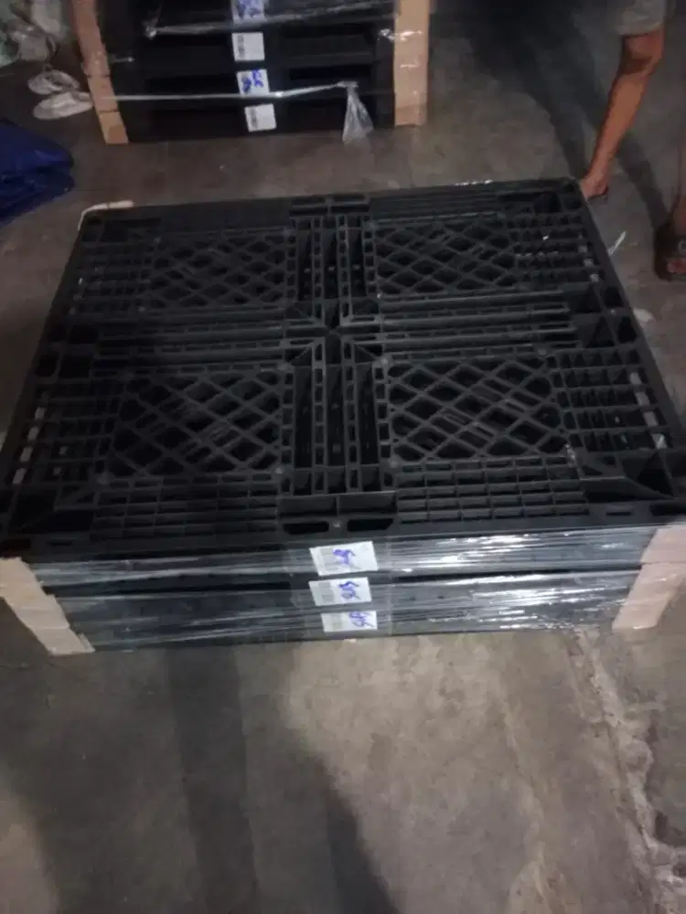 Palet plastik baru laris
