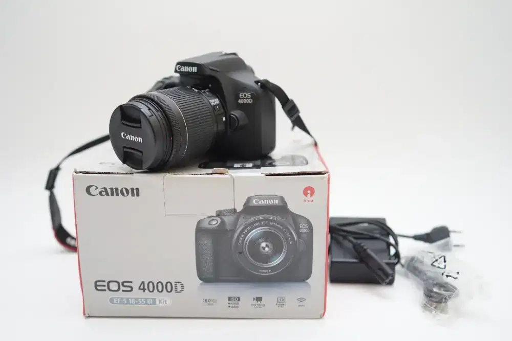 Canon 4000d wifi mulus ngedoff , kit 18-55mm STM