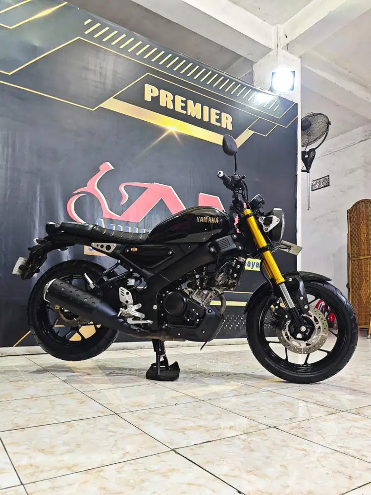 Yamaha XSR 155 VVA TH 2024 odo 8rb Anugerah motor rungkut