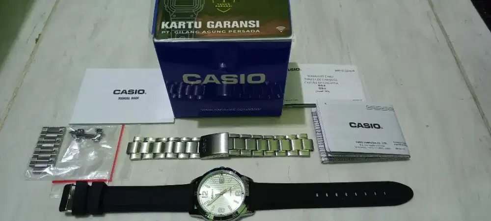 Jual jam CASIO MTP-V004D-7B2 MULUS