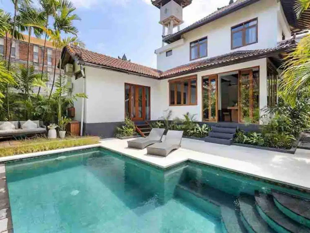 Luxury Villa Kontemporer di Sentral Seminyak Dekat Pantai