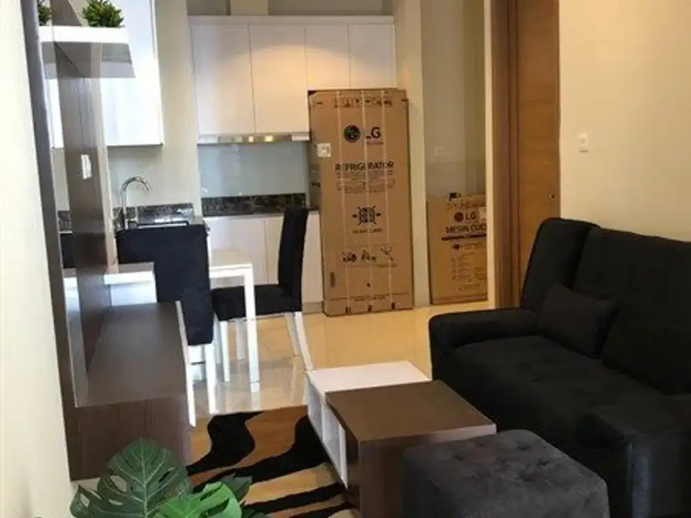 Hanya Jalan Kaki Ke Mall TA, Disewakan Condominium Taman Anggrek Residences 1BR+1 Furnished Lengkap Modern Siap Huni, Di Tanjung Duren Jakarta Barat