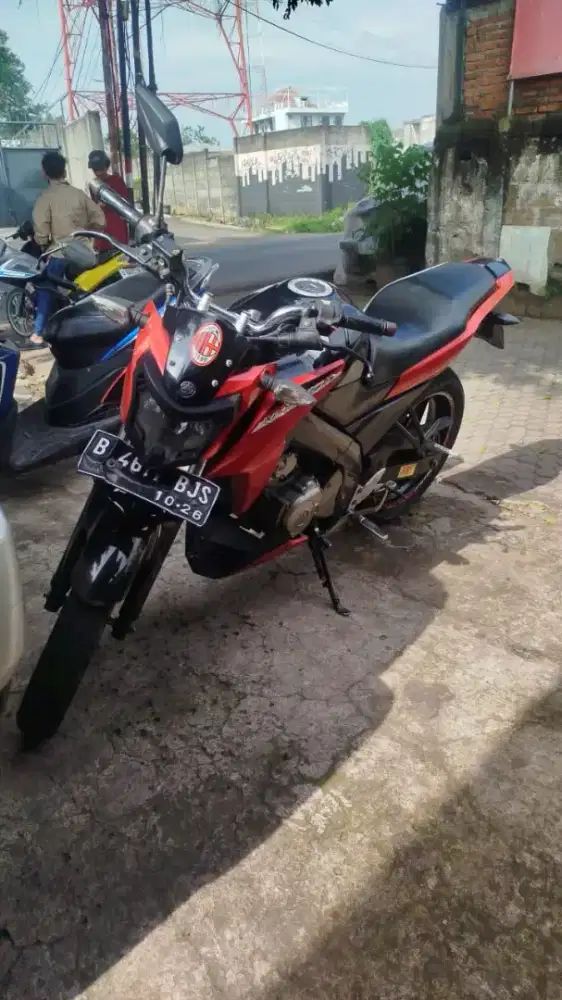 Yamaha vixion 2016 mulus mesin lancar jaya murah