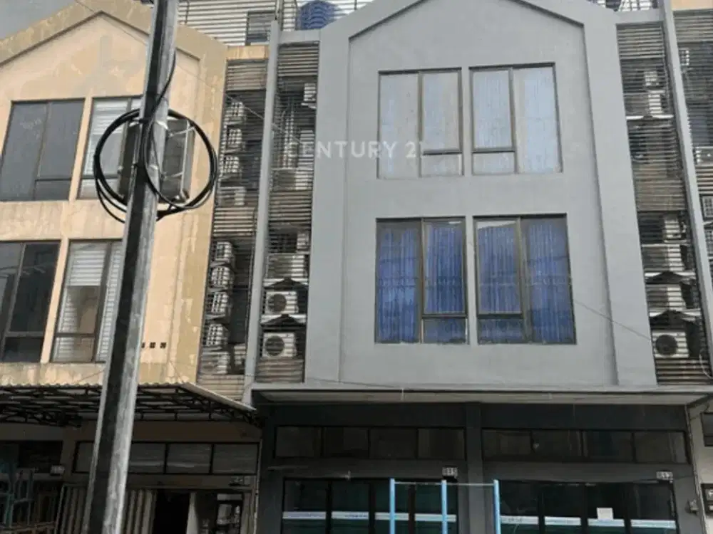 Bangunan Komersil Ruko Grand Centro Bintaro 4 Lantai Kondisi Rapi