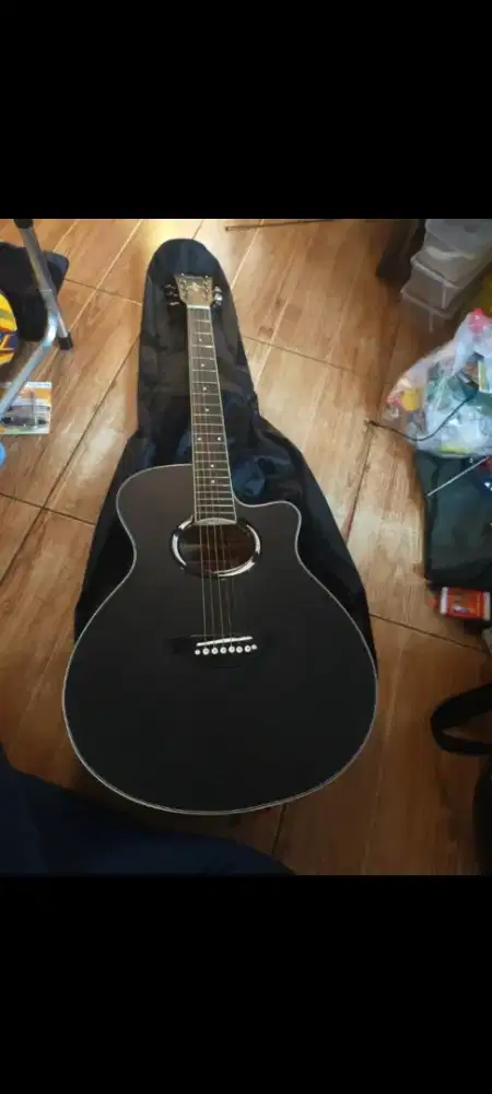 Gitar akustik apx