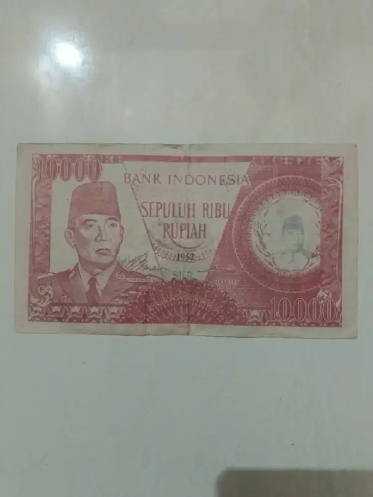 Uang 10.000 _Pa Karno