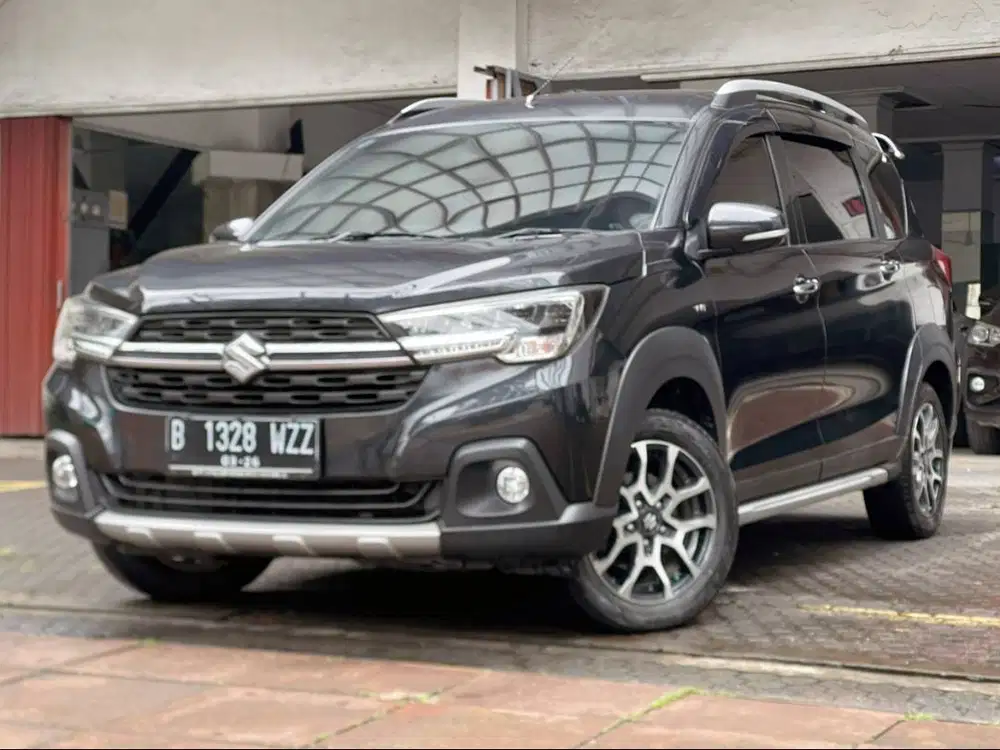 Suzuki XL7 Alpha AT 2021 Dp 19Jt Servis Record