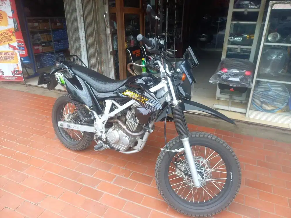 KLX 150cc 2020 Hitam