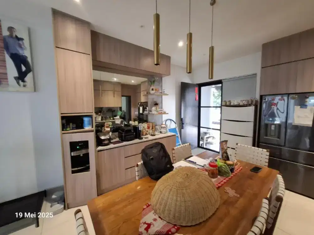 Jual Cepat Rumah Hook 2.5 Lt Siap Huni Wisteria Cakung Jakarta Timur